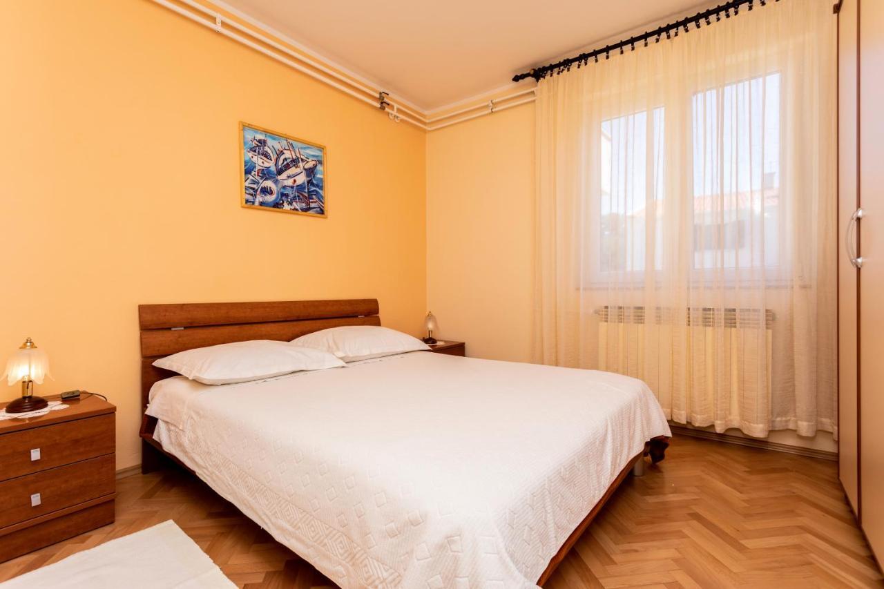 Apartments Hana Baska  Bagian luar foto